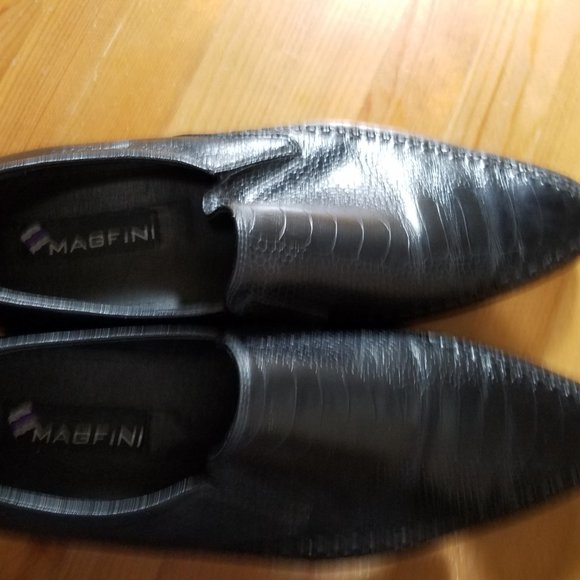 Unique genuine leather men\'s shoes from MAGFINI.